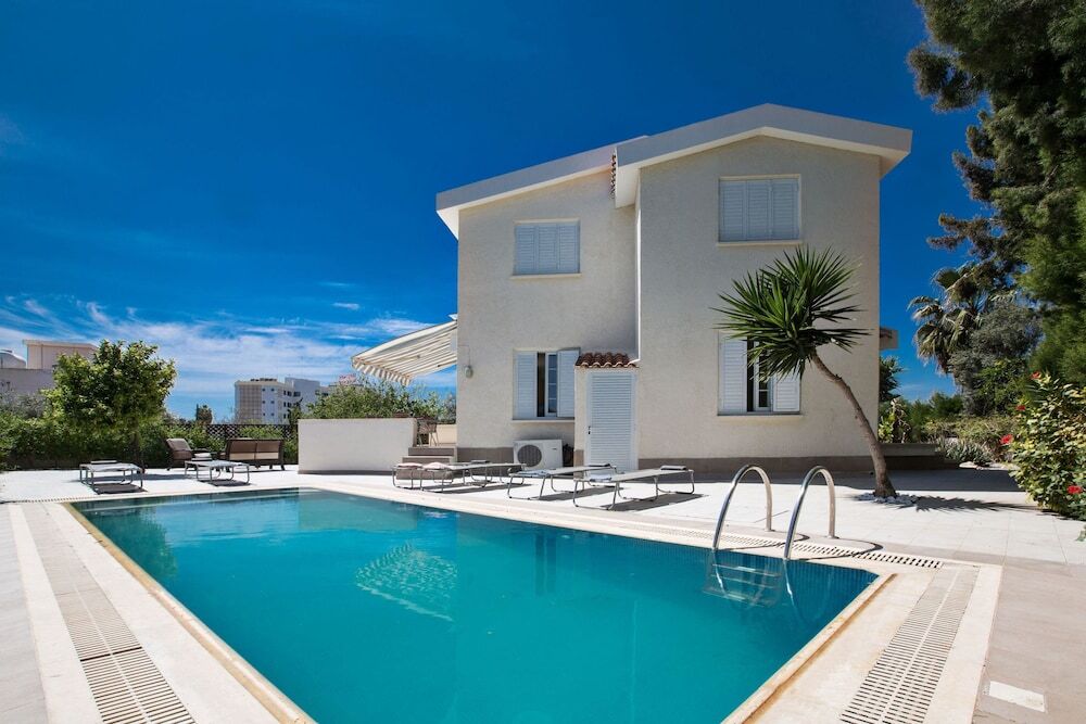 Айя-Напа: Villa Napa Beach 4 Gold