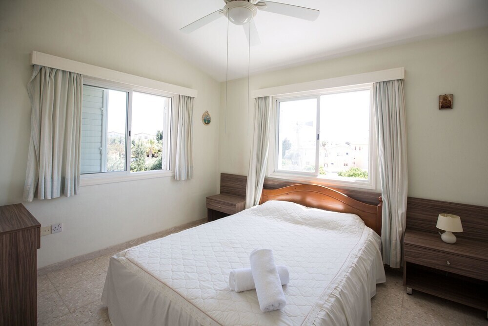 Айя-Напа: Villa Napa Beach 4 Gold