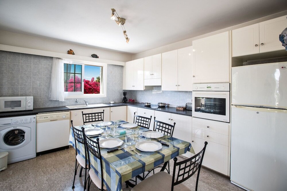 Айя-Напа: Villa Napa Beach 4 Gold