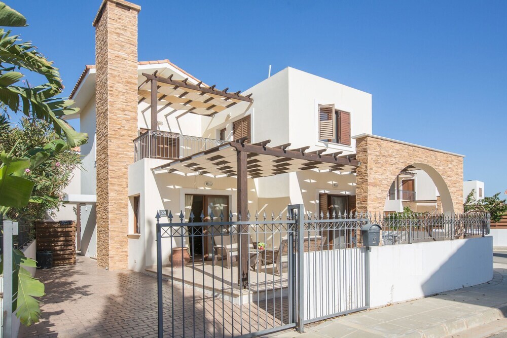 Айя-Напа: Cyprus Villa Ionion 28 Gold
