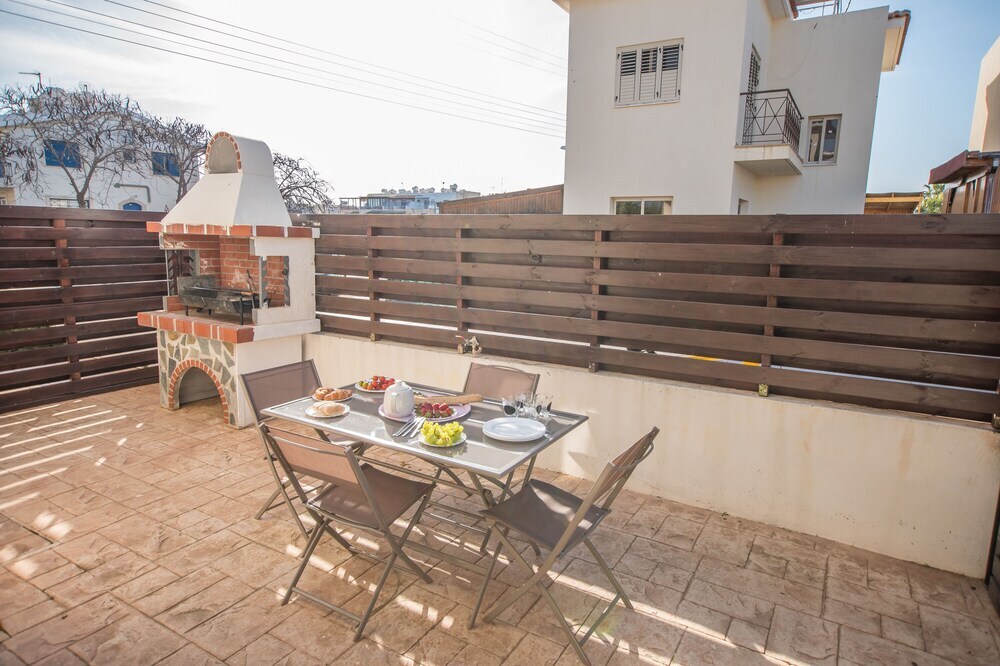 Паралимни: Kapparis Two Bedroom House No 8