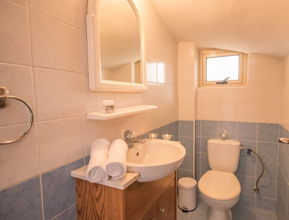 Паралимни: Kapparis Two Bedroom House No 8