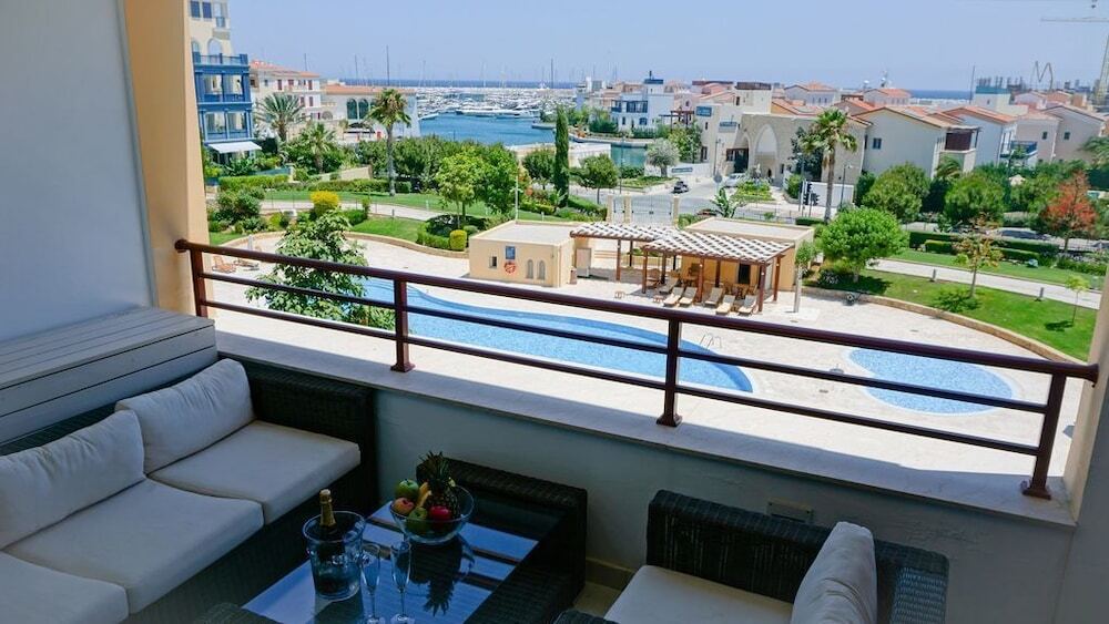 Лимассол: D22 Limassol Marina