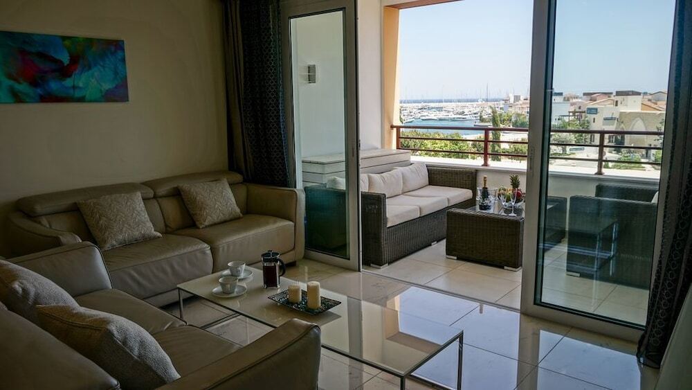 Лимассол: D22 Limassol Marina