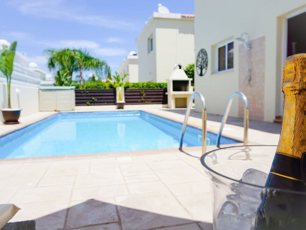 Протарас: Villa Soraya 2 by Ezoria Holiday Rentals