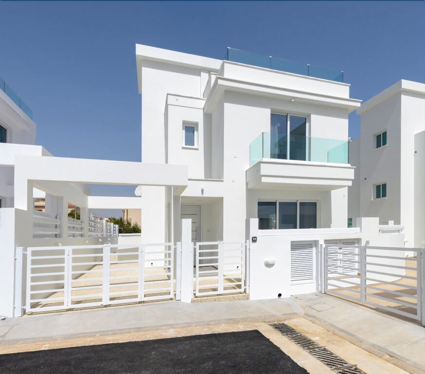 Протарас: Green Bay Villa No17