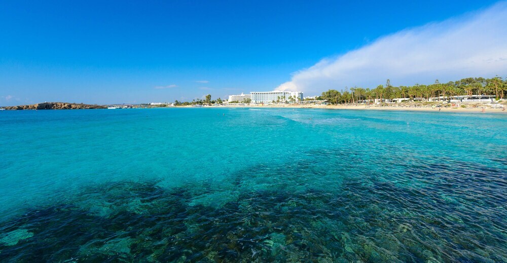 Айя-Напа: Nissi Beach Apartment 2