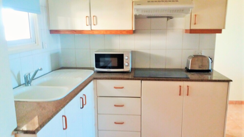 Ларнака: 312 Depa Court