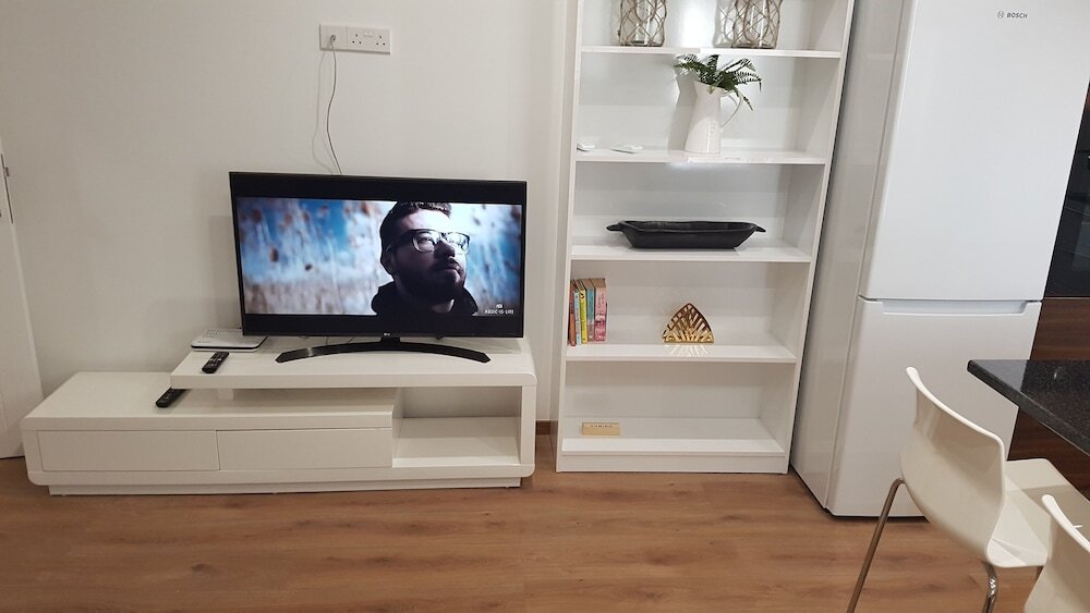 Пафос: City Centre Apartments