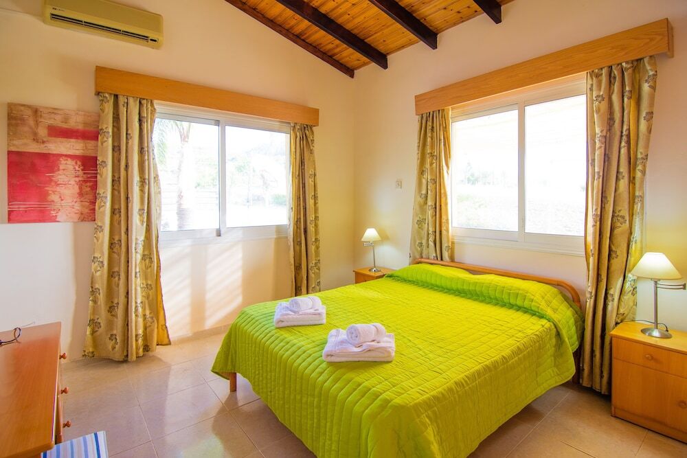 Corallia Villa ,3 Bedrooms see and Forest View — фото 5