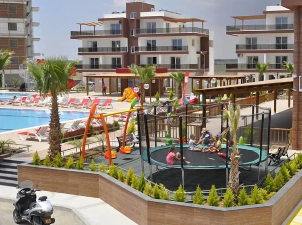 Авгору: Royal Sun Residence River 2 apartment