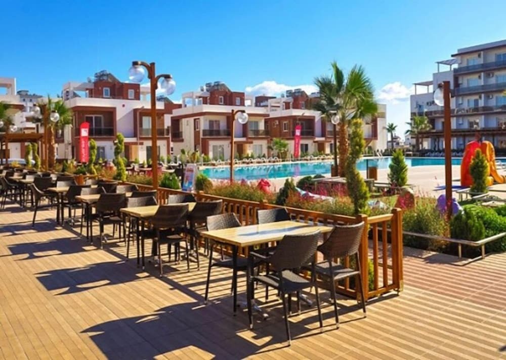 Авгору: Royal Sun Residence Wave 2 apartment