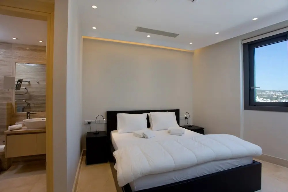 Лимассол: The Arc Ship Exclusive Apartment