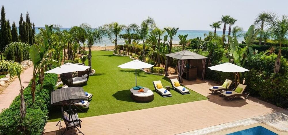 Айя-Напа: Sea Front Oceanus H2