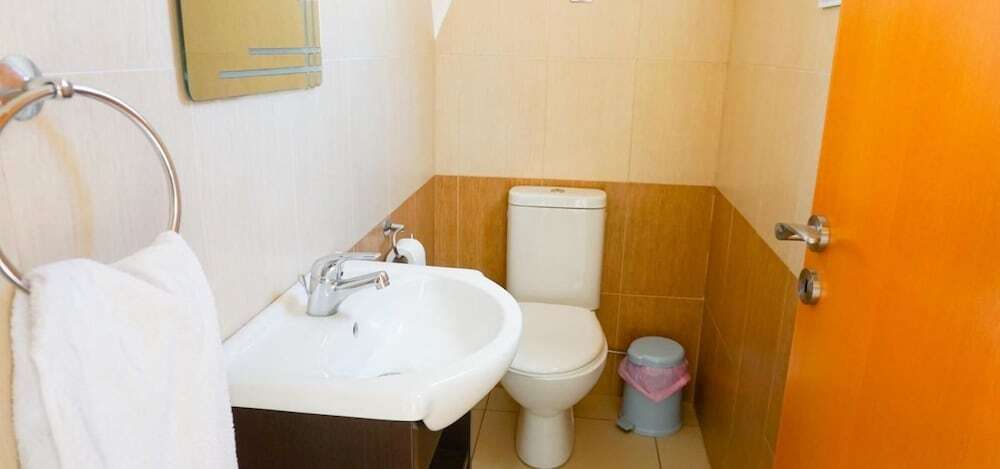 Паралимни: Adams Garden Villa 8