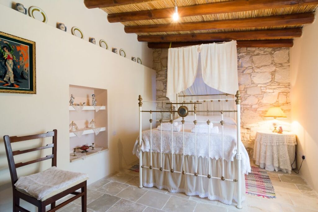 Агиа-Варвара: Olympia Traditional Houses