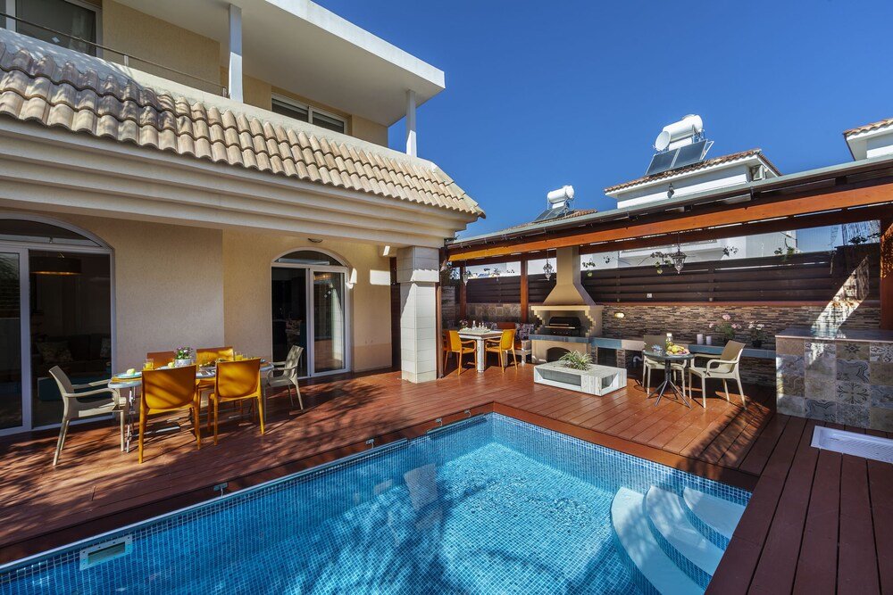 Паралимни: Protaras Villa Rocco
