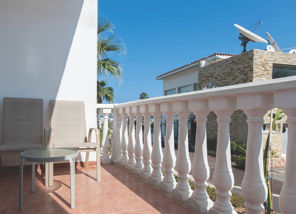 Протарас: Protaras Villa Nicol 17