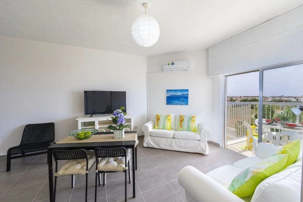 Протарас: Protaras Almyra Seaview Suite 32
