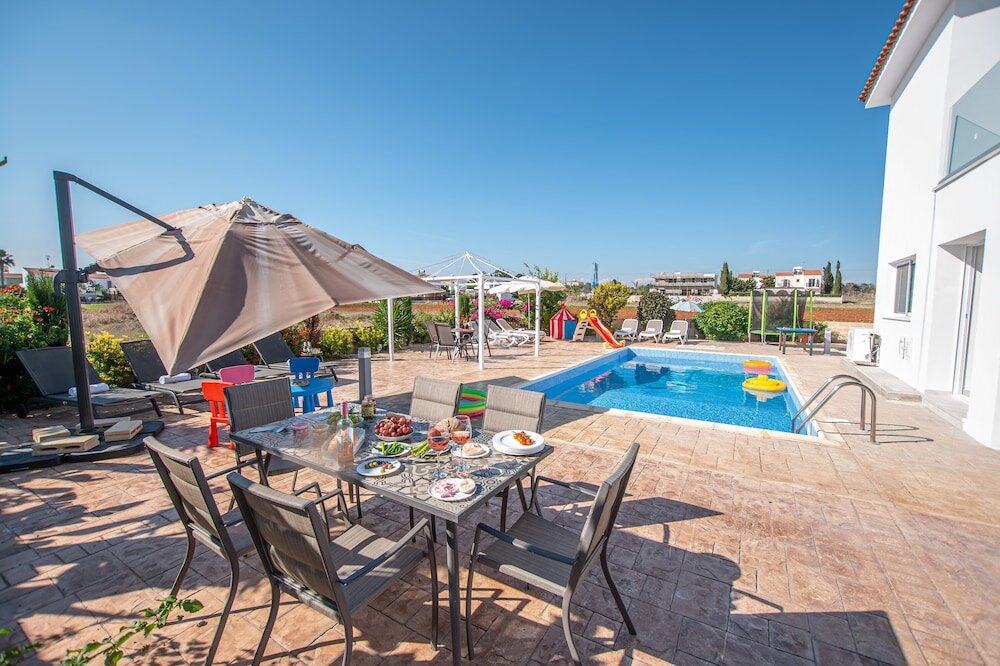 Айя-Напа: Marina Vibes 4 bedroom villa