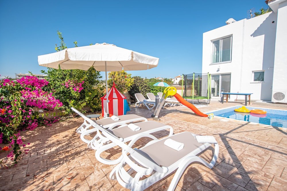 Айя-Напа: Marina Vibes 4 bedroom villa