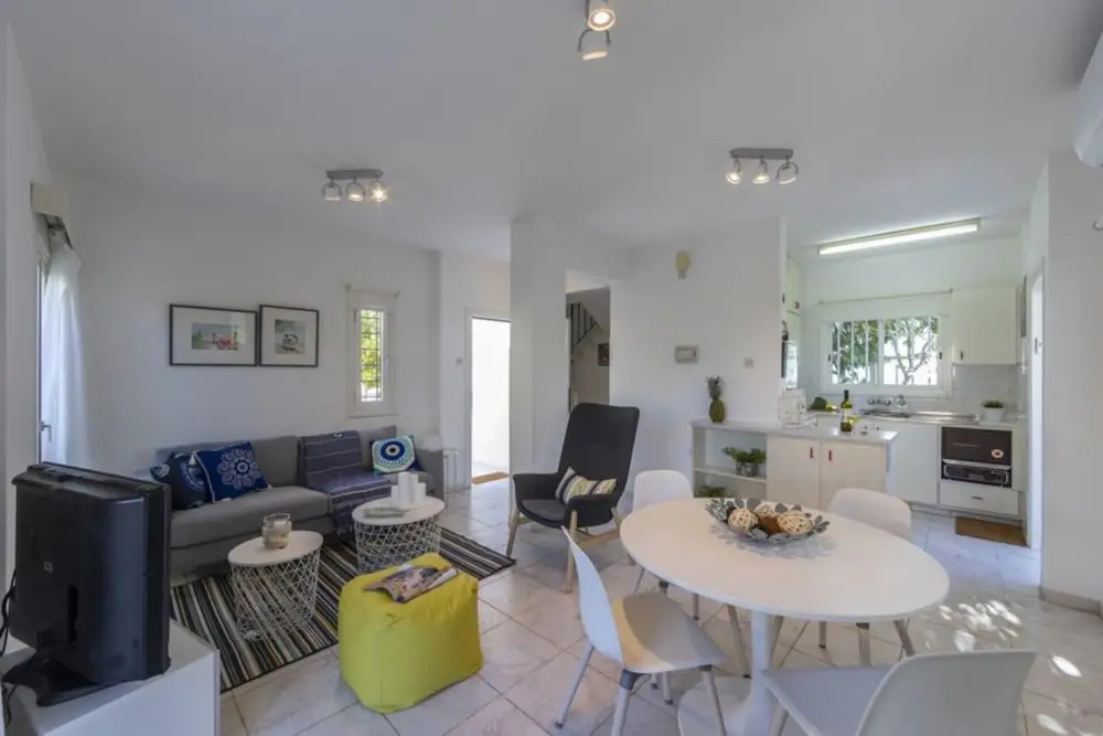 Протарас: Villa for Rent in Protaras 1106