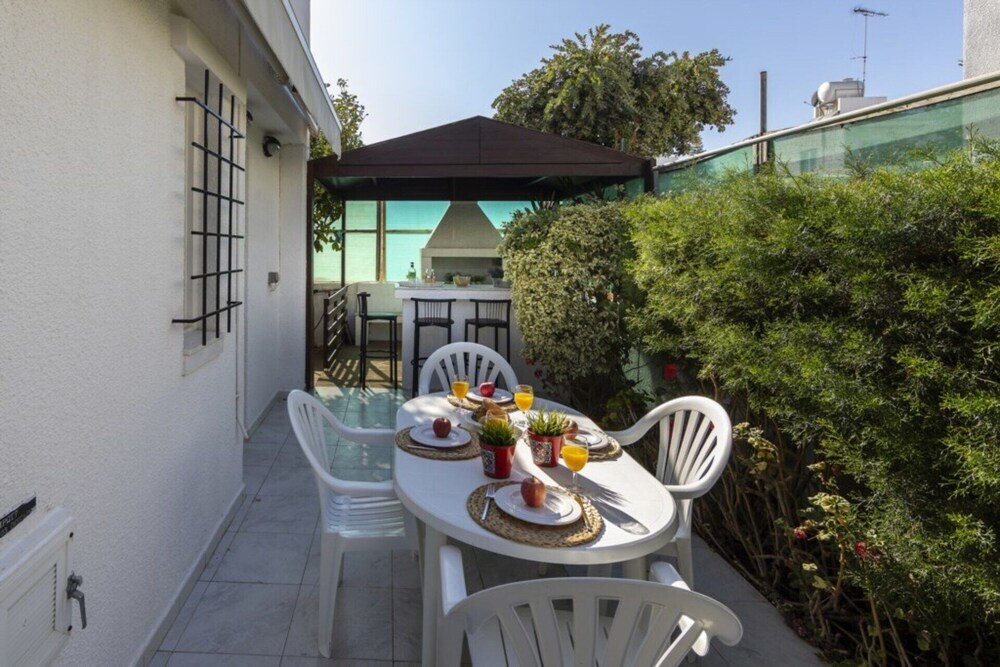 Протарас: Villa for Rent in Protaras 1106