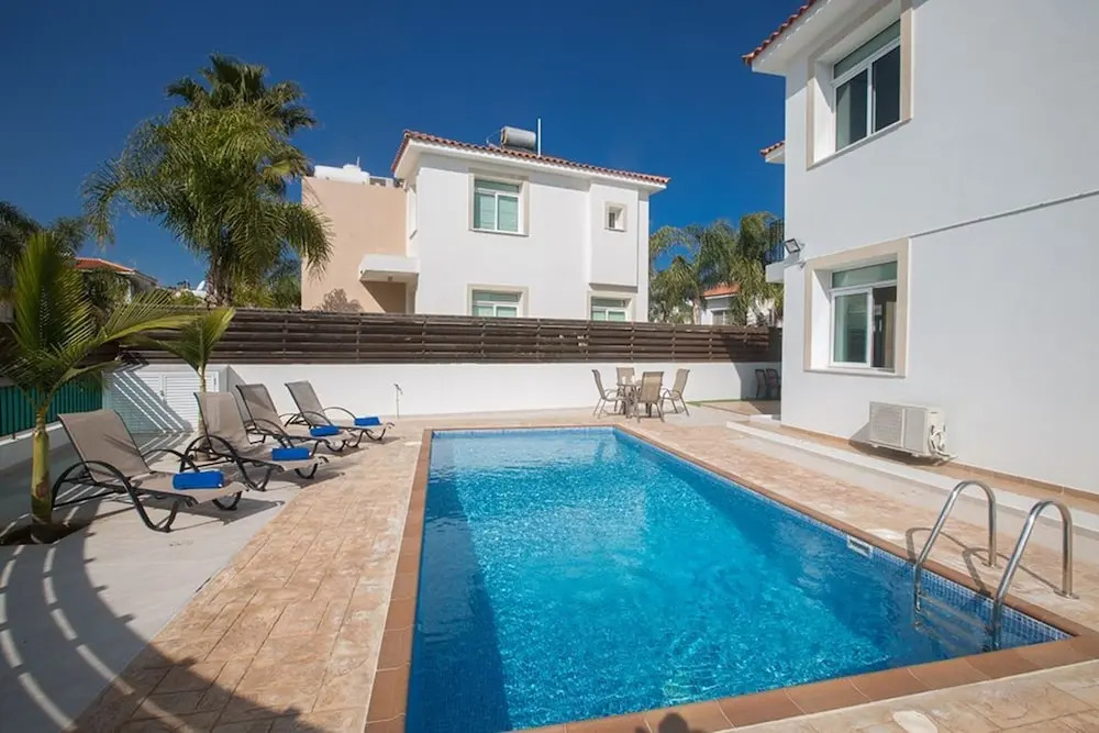 Протарас: Villa for Rent in Protaras 1273