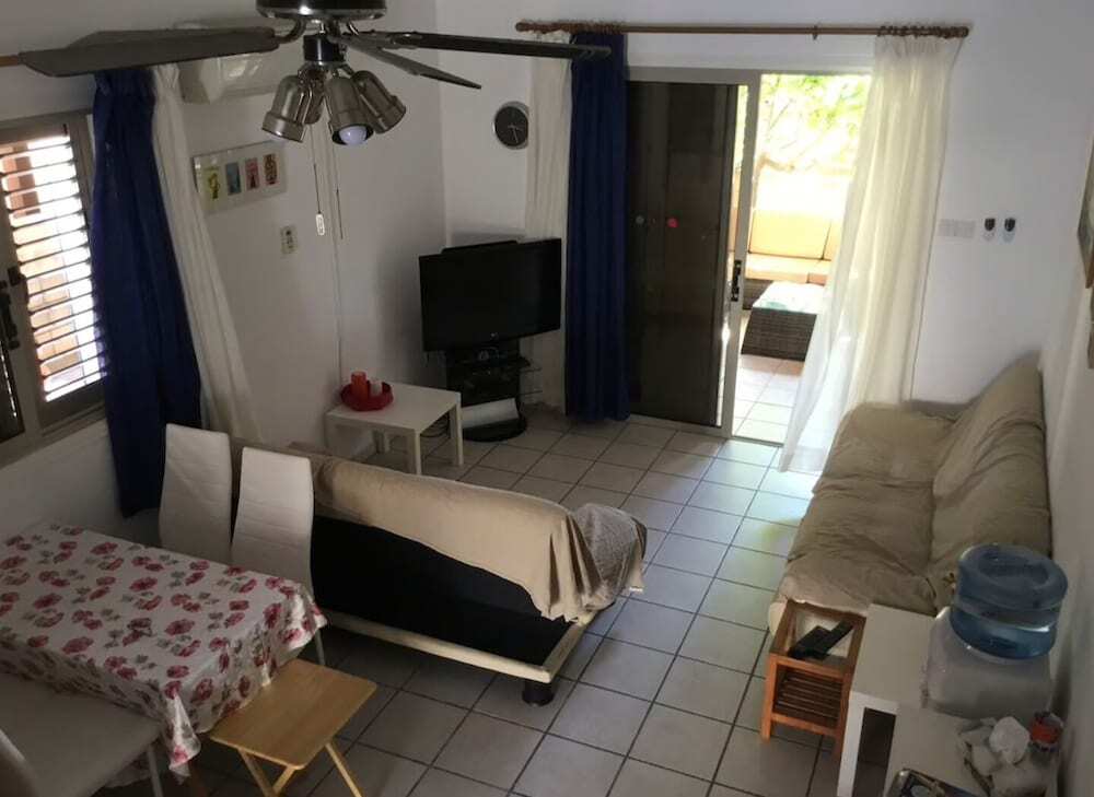 Кити: Beach House in Larnaca