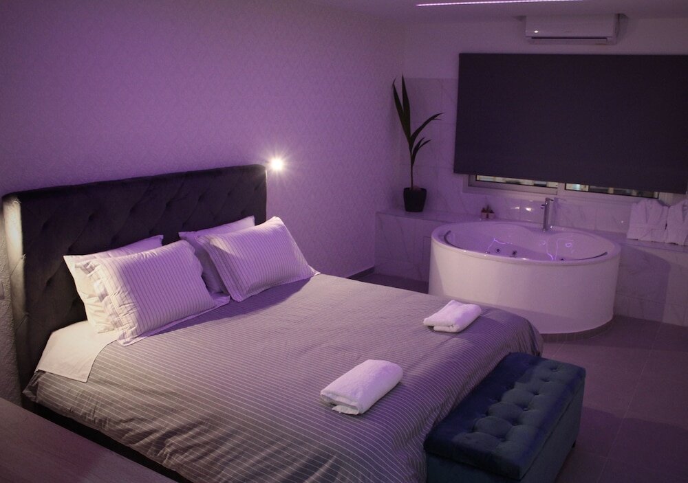 Никосия: Purple Orange Luxury Suites