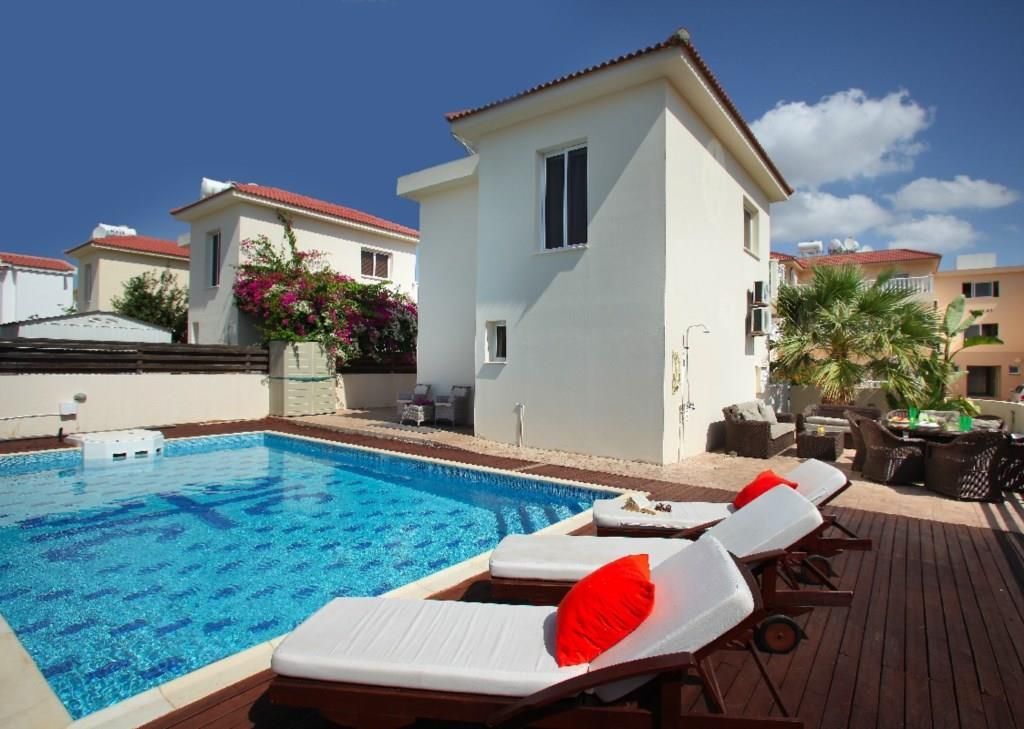 Айя-Напа: 2 Br Villa Loreana - Chg 8920