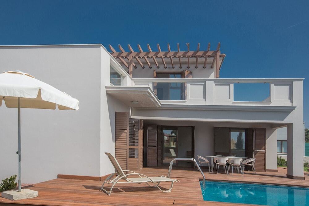 Айя-Напа: Celebrity Villa Scotty T I3