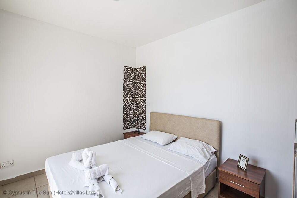 Айя-Напа: Celebrity Villa Scotty T D2