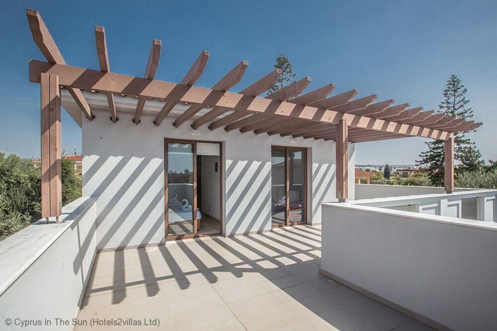 Айя-Напа: Celebrity Villa Scotty T D2