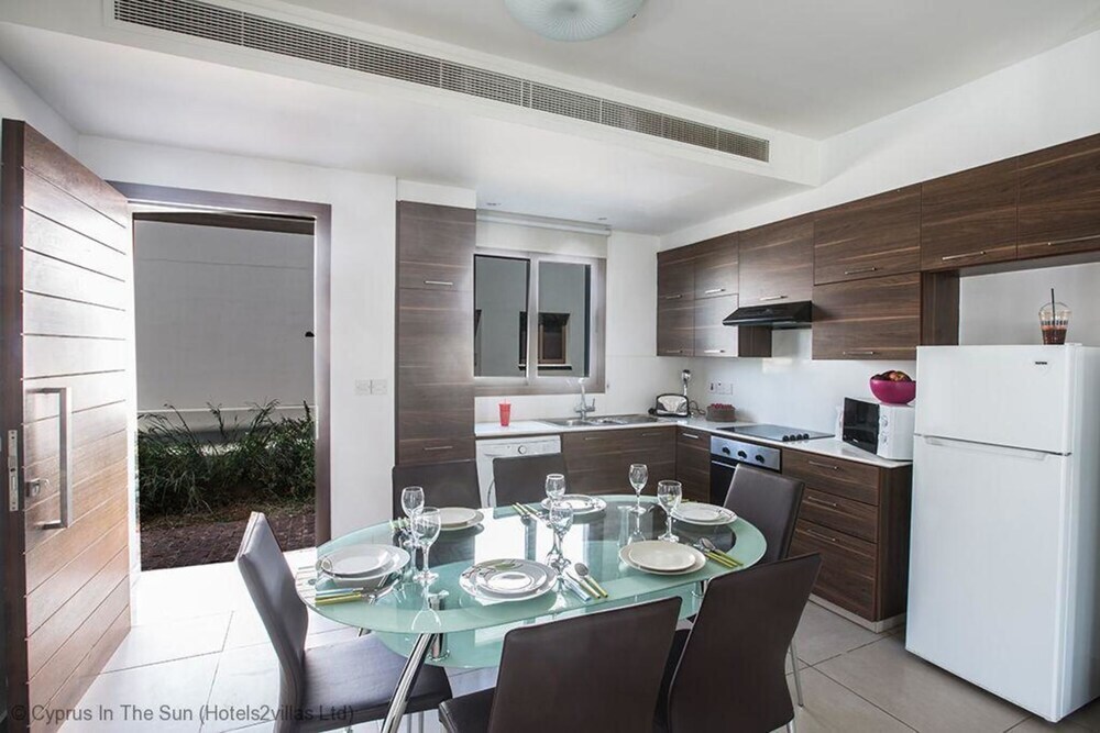 Айя-Напа: Celebrity Villa Scotty T D2