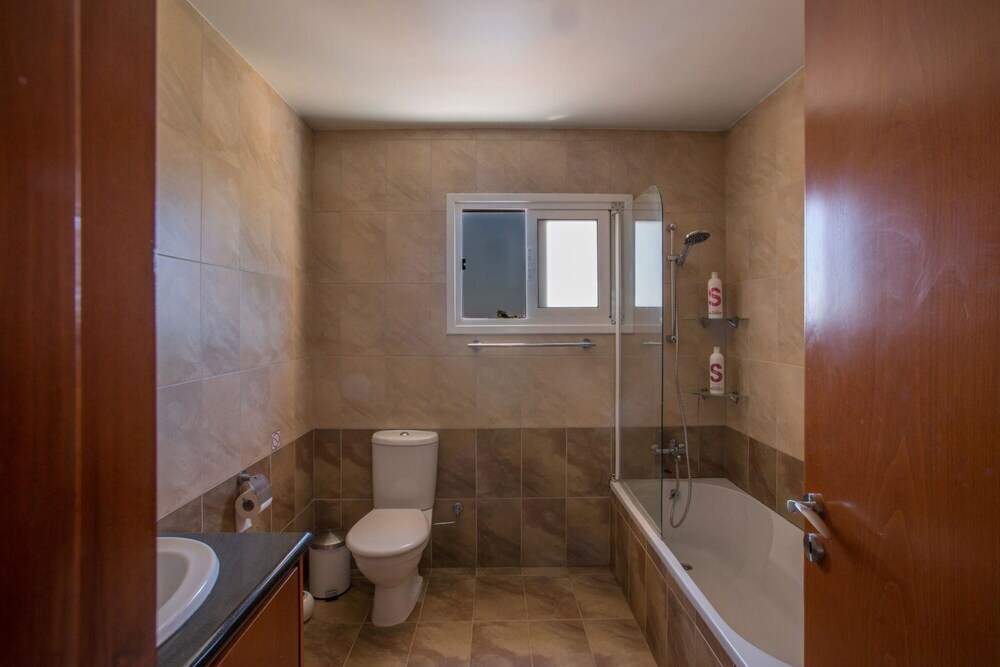 Айя-Напа: Cyprus Villa AK2 Gold