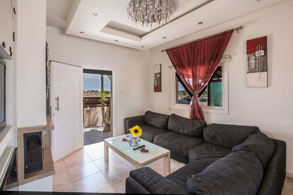 Айя-Напа: Cyprus Villa AK2 Gold