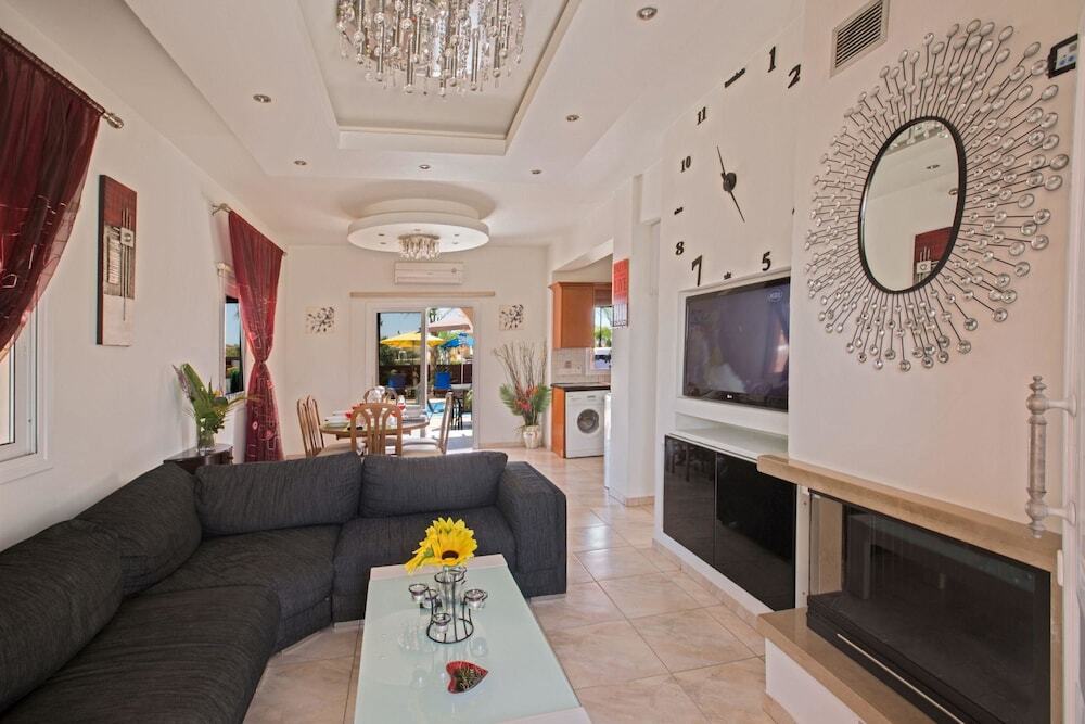 Айя-Напа: Cyprus Villa AK2 Gold