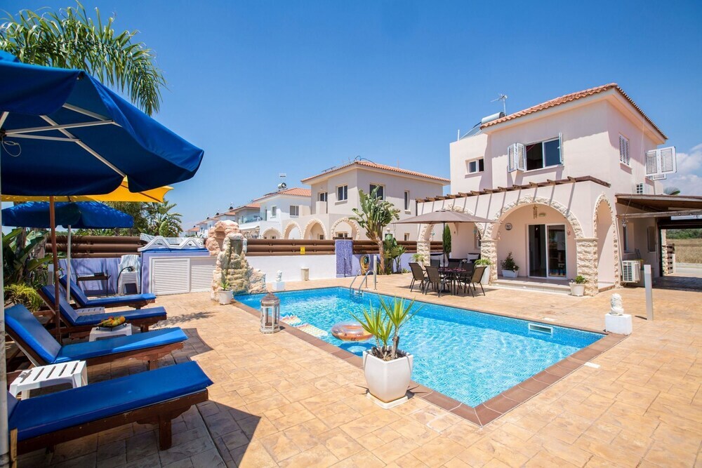 Айя-Напа: Cyprus Villa AK2 Gold