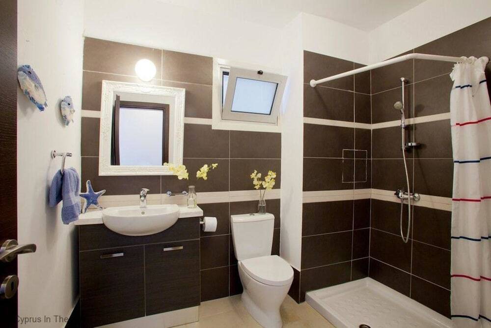 Паралимни: Apartment Trident 4 Gold