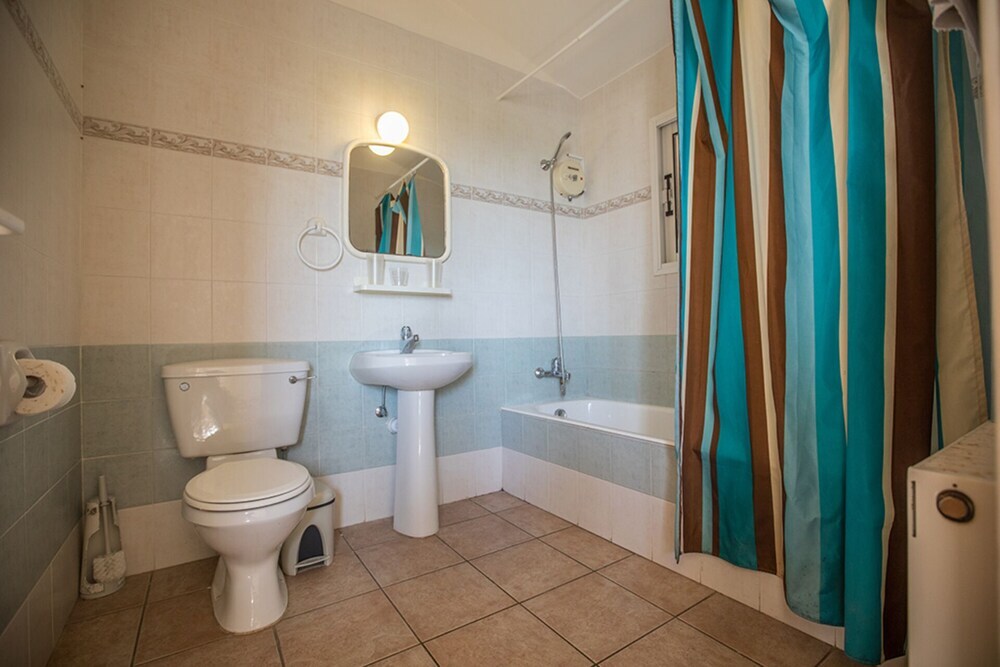 Айя-Напа: Luxury 4 Bedroom Villa With Private Pool, Sotira Villa 1301