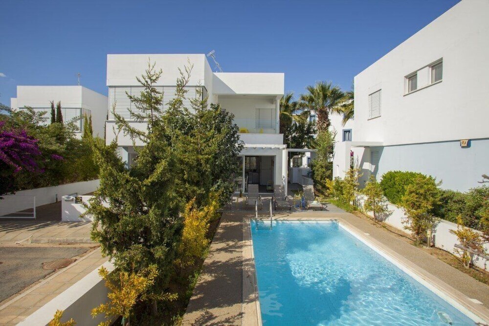 Протарас: Villa for Rent in Protaras 1018