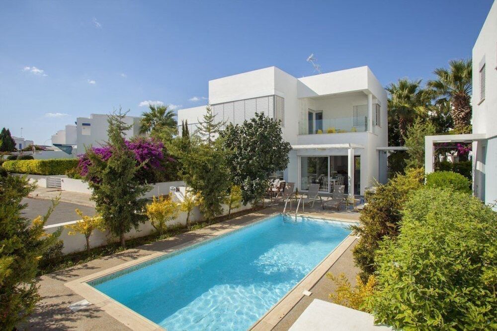 Протарас: Villa for Rent in Protaras 1018
