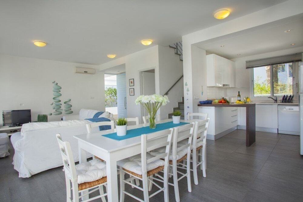 Протарас: Villa for Rent in Protaras 1018