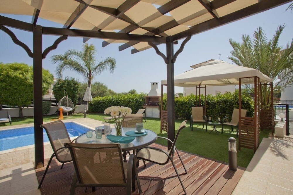 Айя-Напа: Cyprus Villa Near the Beach, Sotira Villa 1001