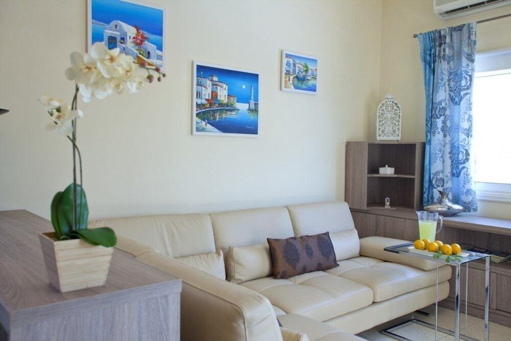 Айя-Напа: Cyprus Villa Near the Beach, Sotira Villa 1001