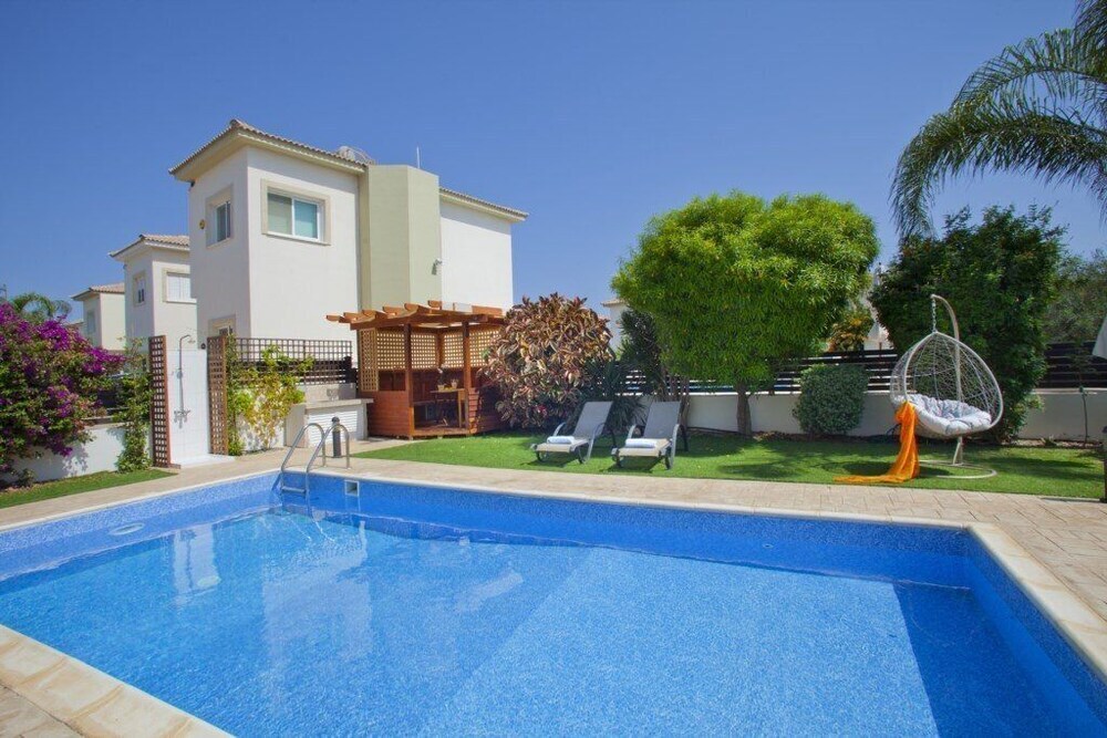 Айя-Напа: Cyprus Villa Near the Beach, Sotira Villa 1001