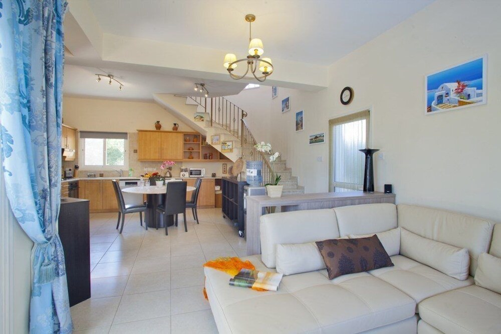 Айя-Напа: Cyprus Villa Near the Beach, Sotira Villa 1001