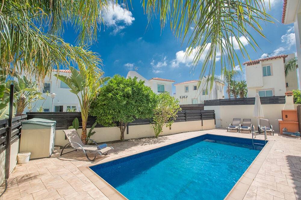 Beautiful Villa With Private Pool, Pernera Villa 1247 — фото 5