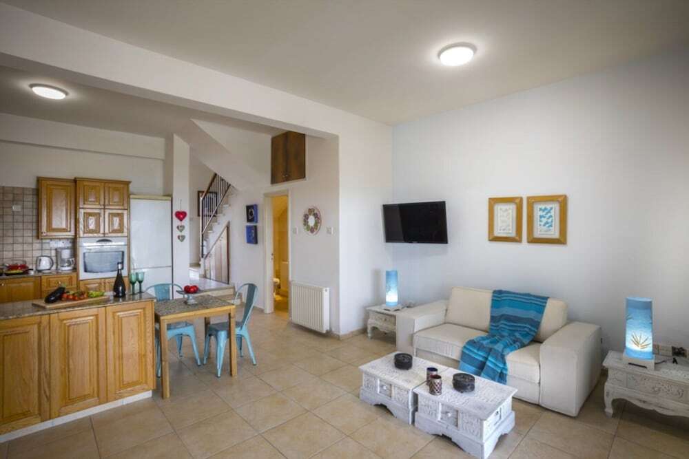 Кити: Villa for Rent in Larnaca 101